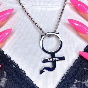 iGirl Internetgirl SHE DEVIL PENDANT💜